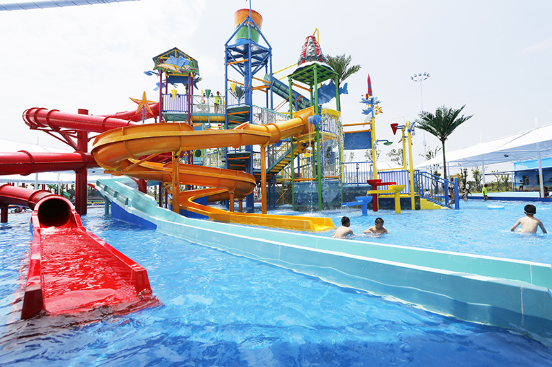 水上樂(lè)園精彩圖片